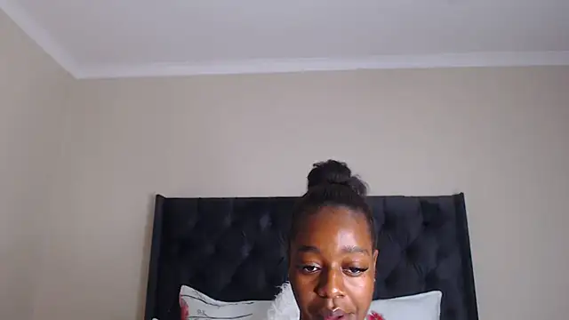 Snapshot of Sexynaughty_Gal chatting on February 19, 2026, 9:55 pm Sexynaughty Gal online show from February 19, 2026, 9:55 pm