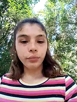 mariamac420 online show from October 3, 2025, 4:26 pm