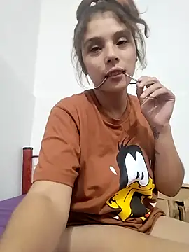 mariamac420 online show from February 20, 2026, 6:26 am