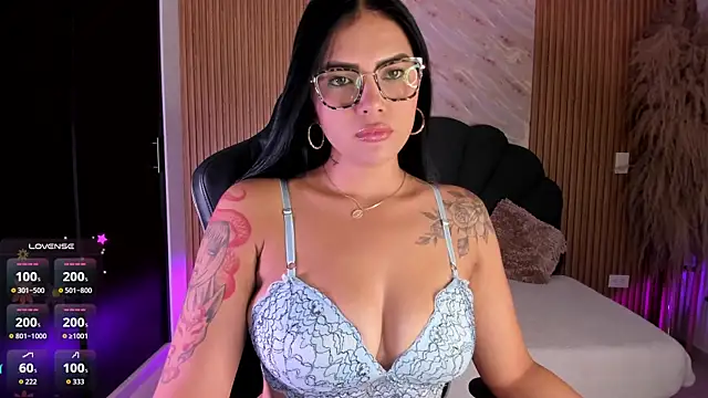 Snapshot of karol_green_ chatting on September 10, 2025, 1:38 am karol green online show from September 10, 2025, 1:38 am
