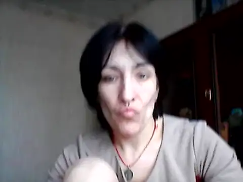 SunnyAmorre online show from February 7, 2025, 7:40 am