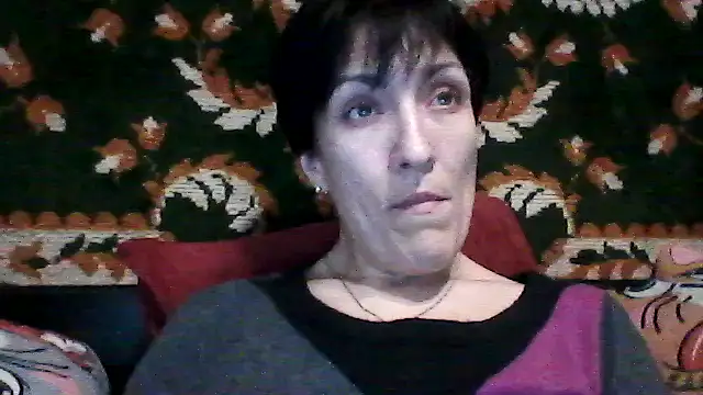 SunnyAmorre online show from November 12, 2025, 1:22 pm