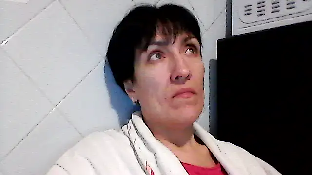 SunnyAmorre online show from November 21, 2025, 9:35 pm