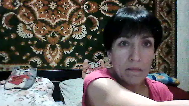 SunnyAmorre online show from December 1, 2025, 9:42 pm