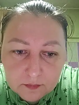 Rini333 online show from October 24, 2025, 2:35 pm