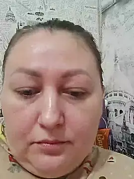 Rini333 online show from November 27, 2025, 11:01 am