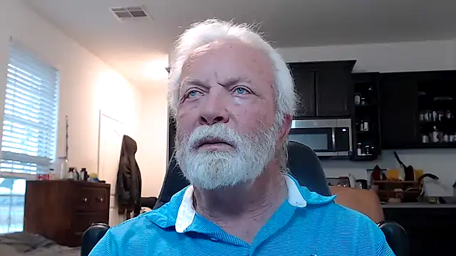 rockpoint69 online show from December 9, 2024, 9:48 pm