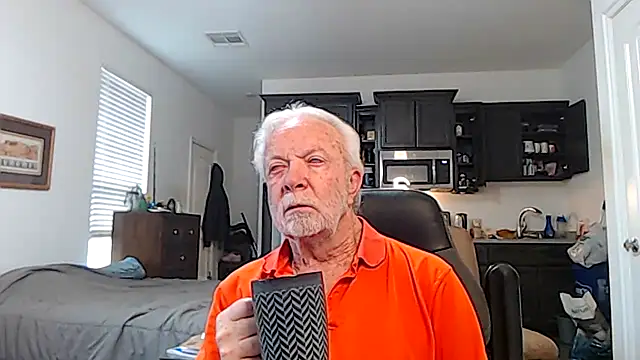 rockpoint69 online show from October 25, 2025, 2:35 pm