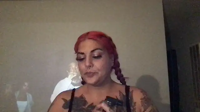 Snapshot of ShineyQuinn chatting on February 26, 2026, 1:48 am ShineyQuinn online show from February 26, 2026, 1:48 am