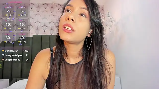Snapshot of PilarJones_ chatting on January 29, 2025, 3:47 pm PilarJones online show from January 29, 2025, 3:47 pm