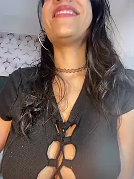 Snapshot of PilarJones_ chatting on January 30, 2025, 3:40 pm PilarJones online show from January 30, 2025, 3:40 pm