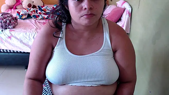 yulieth bbw online show from January 16, 2025, 2:30 pm