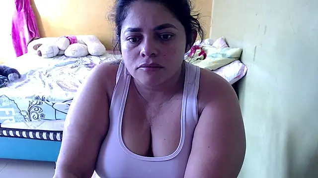 yulieth bbw online show from January 9, 2026, 2:09 pm