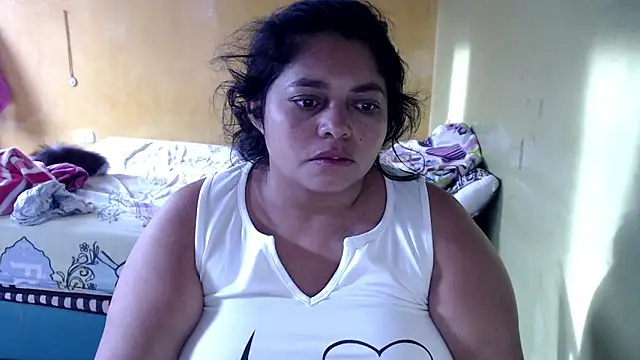Snapshot of yulieth_bbw chatting on June 21, 2026, 11:46 am yulieth bbw online show from June 21, 2026, 11:46 am