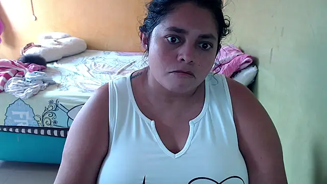 Snapshot of yulieth_bbw chatting on July 12, 2026, 5:48 pm yulieth bbw online show from July 12, 2026, 5:48 pm