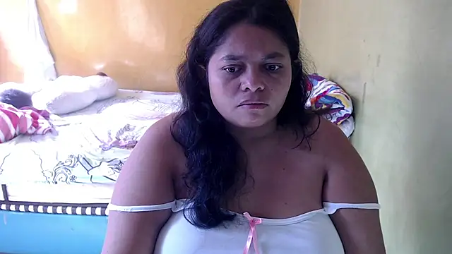 Snapshot of yulieth_bbw chatting on July 18, 2026, 1:15 pm yulieth bbw online show from July 18, 2026, 1:15 pm