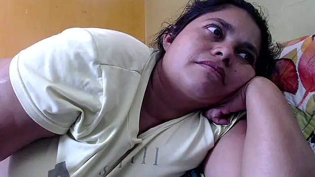 Snapshot of yulieth_bbw chatting on July 21, 2026, 2:41 pm yulieth bbw online show from July 21, 2026, 2:41 pm