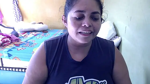 Snapshot of yulieth_bbw chatting on July 24, 2026, 2:15 pm yulieth bbw online show from July 24, 2026, 2:15 pm