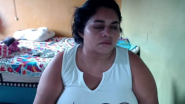 Snapshot of yulieth_bbw chatting on July 29, 2026, 11:19 am yulieth bbw online show from July 29, 2026, 11:19 am