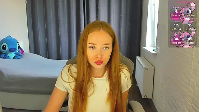 Hot Mia  online show from June 16, 2026, 10:18 am