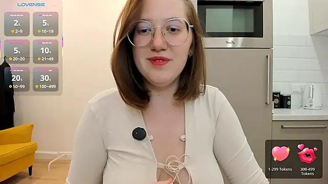 Charmy Gracy online show from June 19, 2026, 8:40 am