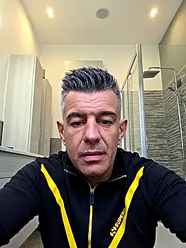 kekko-1982 online show from May 7, 2026, 7:47 am