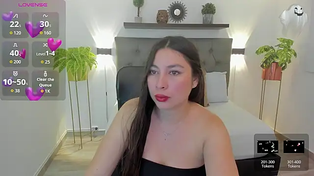 Snapshot of bella_99_ chatting on March 11, 2026, 12:11 pm bella 99 online show from March 11, 2026, 12:11 pm