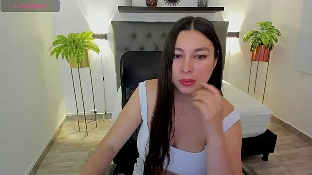 Snapshot of bella_99_ chatting on March 30, 2026, 11:22 am bella 99 online show from March 30, 2026, 11:22 am