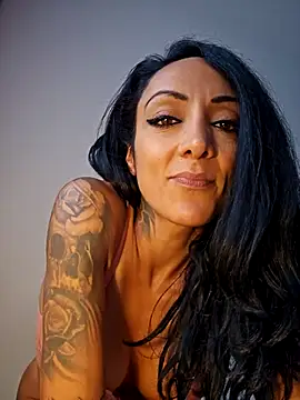 miatemptress69 online show from October 11, 2025, 11:53 am