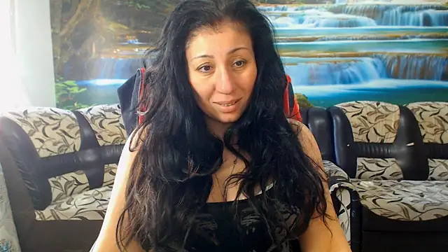 MoistMady online show from March 7, 2026, 1:30 pm