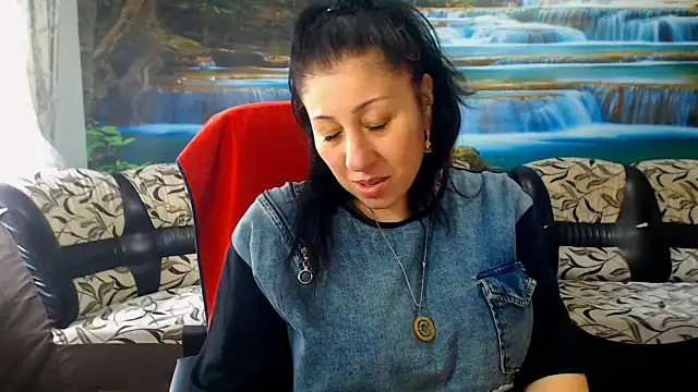 MoistMady online show from March 24, 2026, 1:27 pm