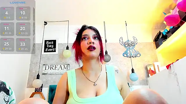 Rebeca xs online show from February 9, 2025, 6:33 am