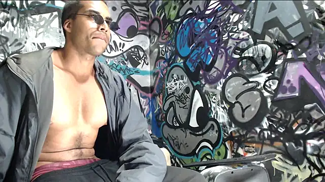 Justin Frank online show from December 30, 2024, 4:19 pm