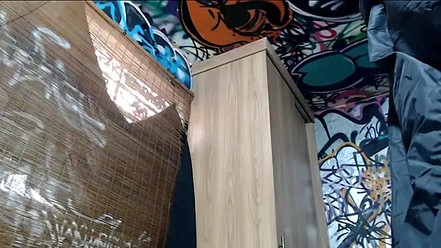 Justin Frank online show from December 15, 2025, 6:56 pm