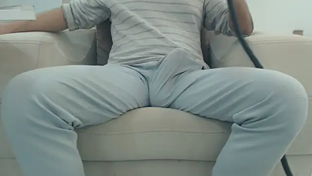 Snapshot of masterxmonster chatting on February 10, 2026, 12:37 am masterxmonster online show from February 10, 2026, 12:37 am