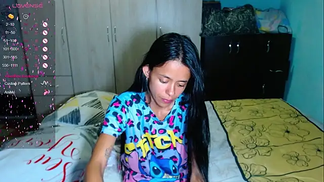 Snapshot of Mia_sexy18_ chatting on April 14, 2026, 1:44 am Mia sexy18 online show from April 14, 2026, 1:44 am