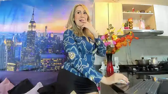 ashleymilf 1 online show from January 19, 2026, 2:43 pm