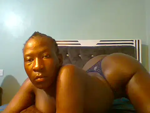 Snapshot of blackcuteebony chatting on February 13, 2025, 12:11 pm blackcuteebony online show from February 13, 2025, 12:11 pm