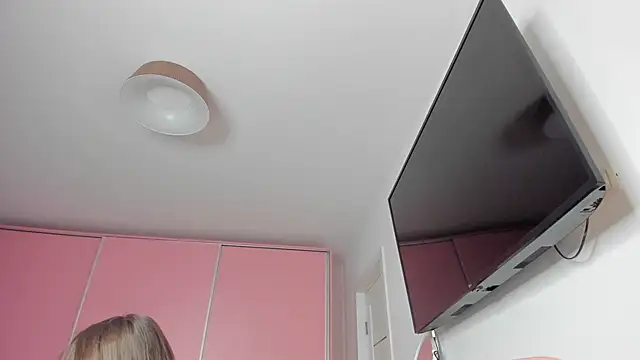 Snapshot of daddysgirl2222 chatting on October 19, 2025, 3:29 am daddysgirl2222 online show from October 19, 2025, 3:29 am