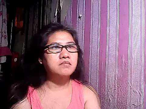 sweetsosie18 online show from February 14, 2025, 5:46 pm