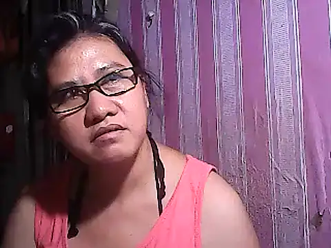 sweetsosie18 online show from February 15, 2025, 8:44 am