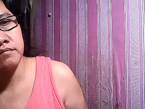 sweetsosie18 online show from February 15, 2025, 9:04 pm