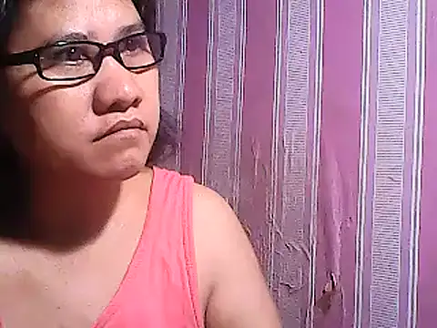 sweetsosie18 online show from February 22, 2025, 1:13 pm