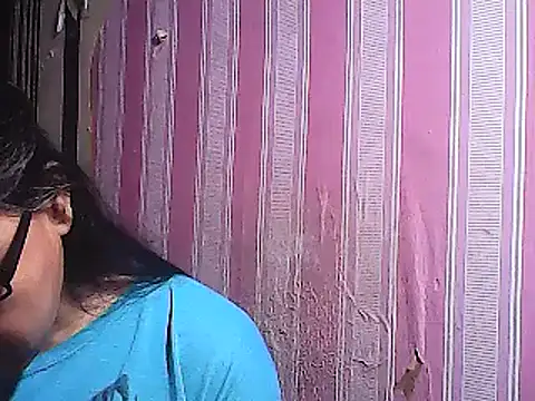 sweetsosie18 online show from February 23, 2025, 12:48 pm