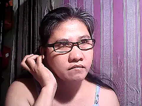 sweetsosie18 online show from February 26, 2025, 12:14 pm