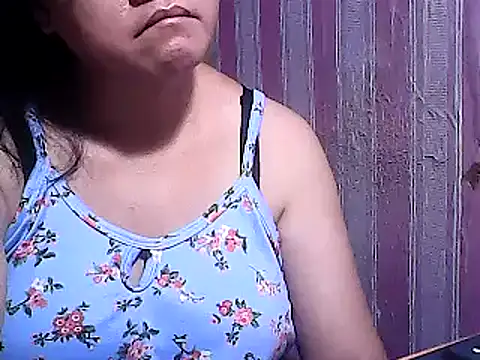sweetsosie18 online show from February 27, 2025, 9:00 am