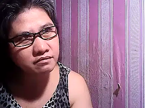 sweetsosie18 online show from March 1, 2025, 12:45 pm