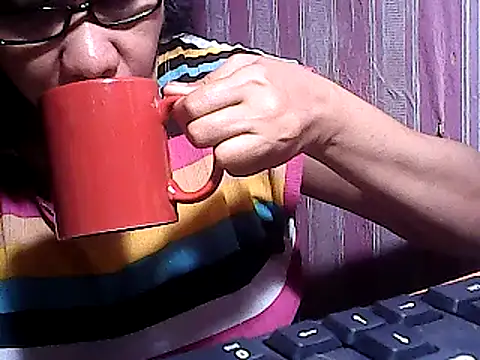 sweetsosie18 online show from March 5, 2025, 9:49 am