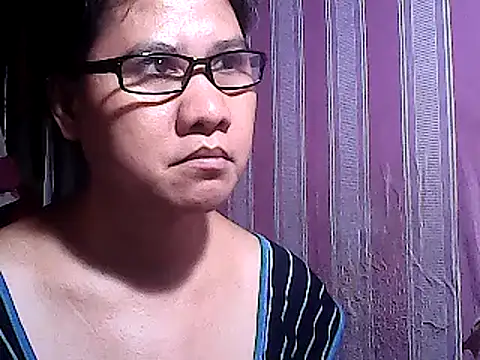 sweetsosie18 online show from March 11, 2025, 9:37 pm