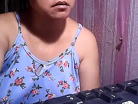 sweetsosie18 online show from March 14, 2025, 5:24 pm
